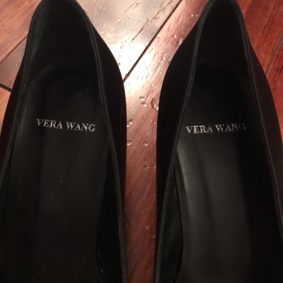 Vintage Vera Wang Satin Square Toe Kitten Heels with Brooch - Picture 10 of 10